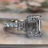 Stone-inlaid Women's Ring Geometry - Image 3