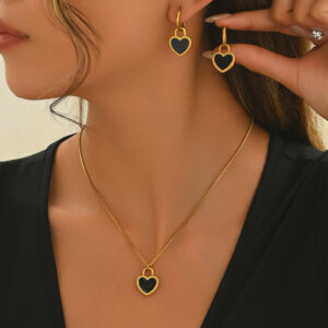 ELEGANT BLACK HEART . JEWELRY Duo